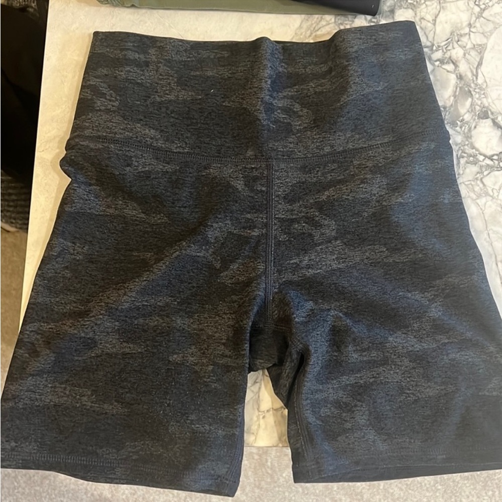 Vuori biker shorts